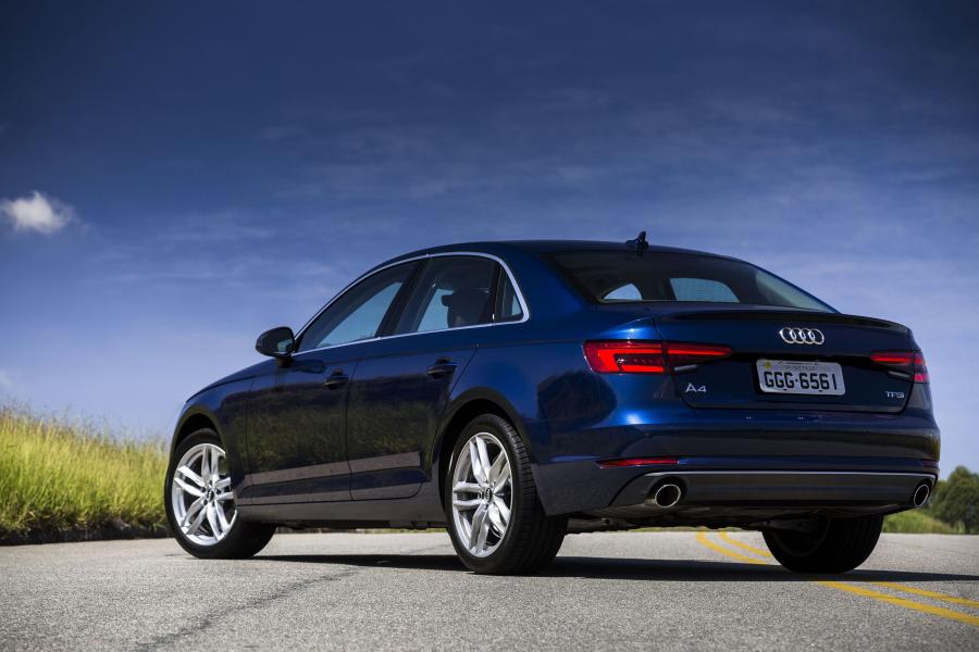  Audi A4 2.0 TFSI (B9) 2016 года  (LA) (фото 21 из 30)
